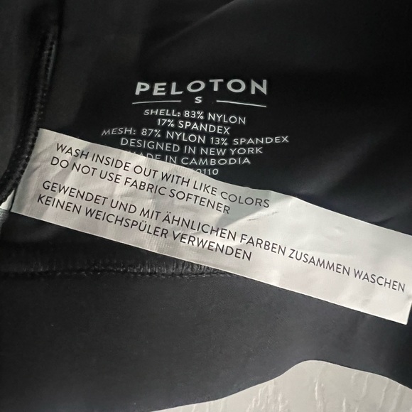 Pelaton Essential Racerback bra - Picture 2 of 4